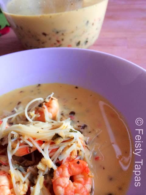 Feisty Tapas: Thermomix recipe - Thai Prawn noodle soup / Receta - Sopa tailandesa de camarones y tallarines